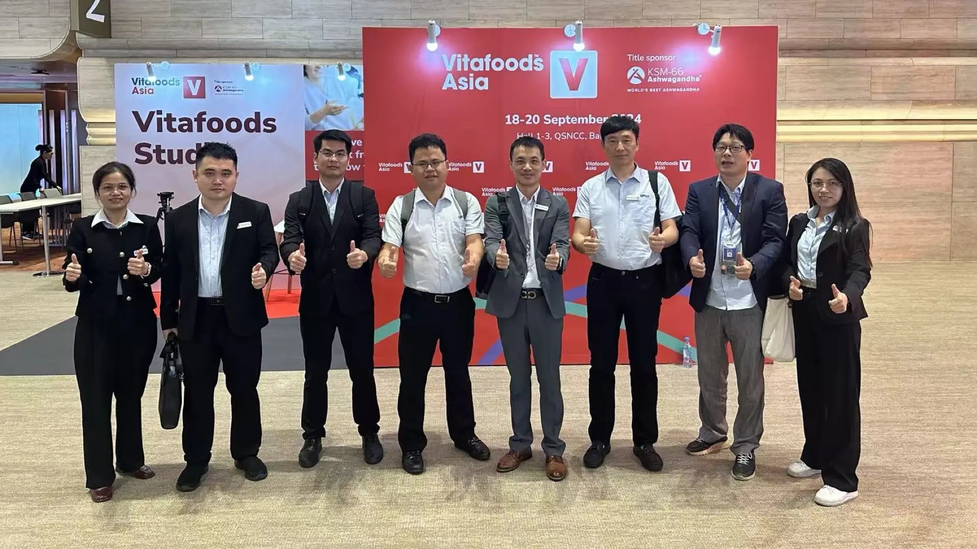 NUSVIVA team and business partners at Vitafoods Asia